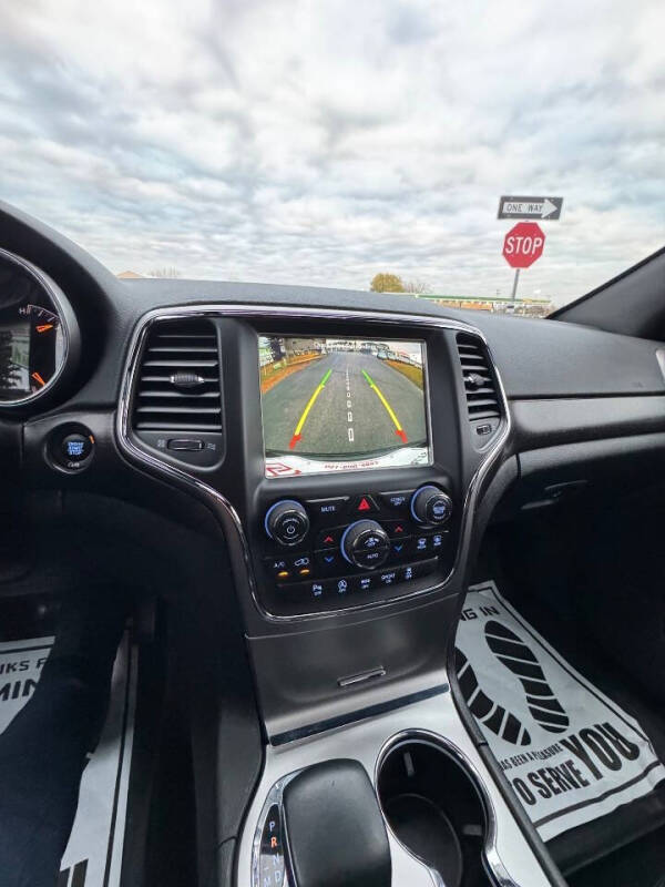 2018 Jeep Grand Cherokee Laredo