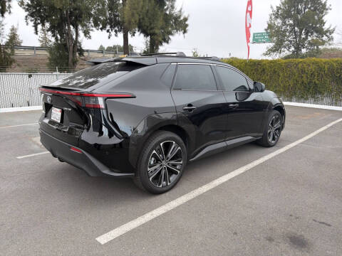 2025 Toyota bZ4X Limited