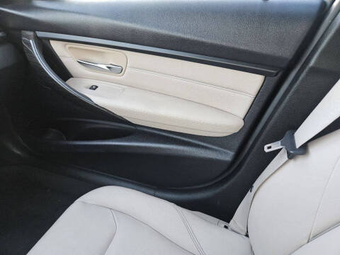 2015 BMW 3 Series 328i