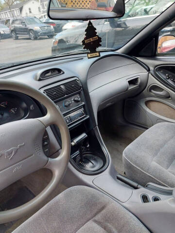 1994 Ford Mustang