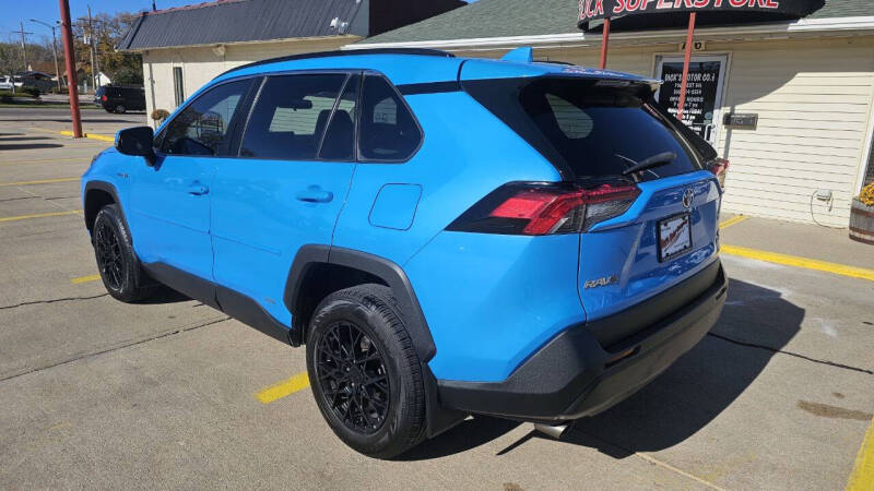 2021 Toyota RAV4 Hybrid XLE