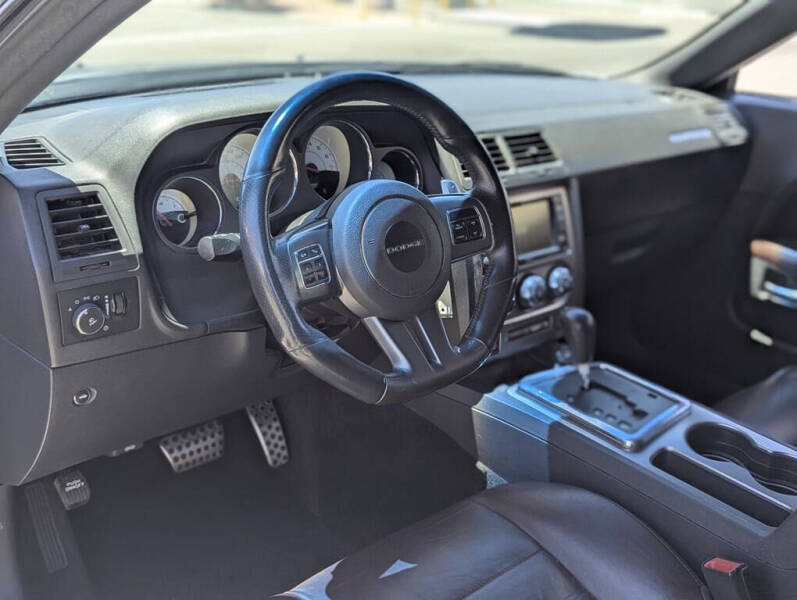 2014 Dodge Challenger SXT
