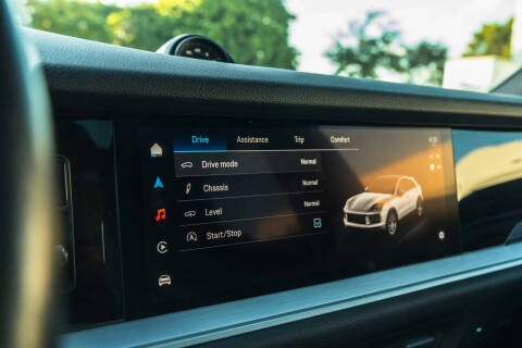 2024 Porsche Cayenne S Coupe