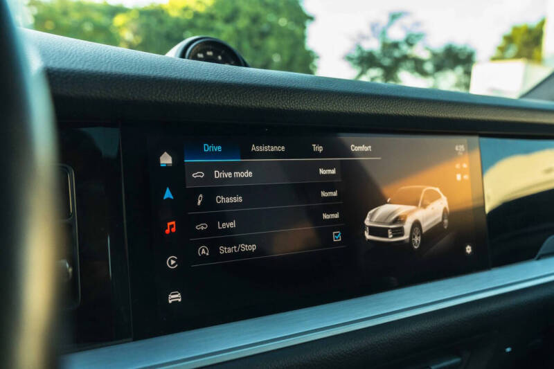 2024 Porsche Cayenne S Coupe