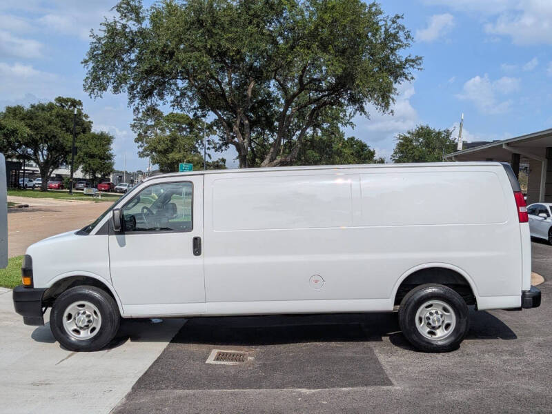 2023 Chevrolet Express 2500