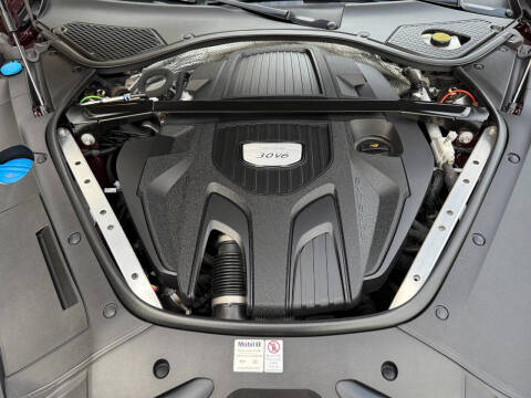 2018 Porsche Panamera 4 Executive