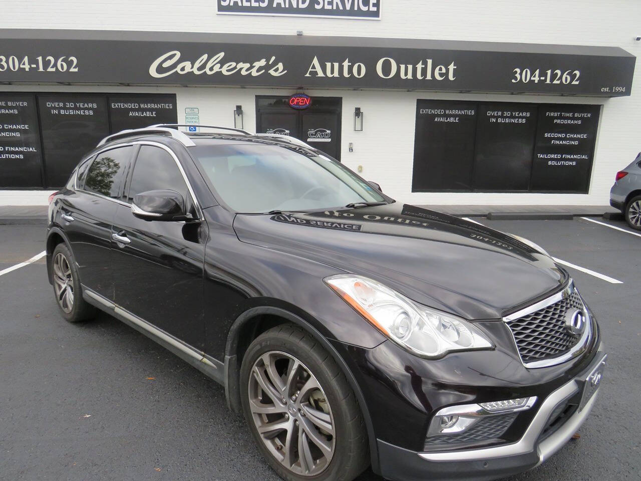 2017 INFINITI QX50 for sale at Colbert's Auto Outlet in Hickory, NC