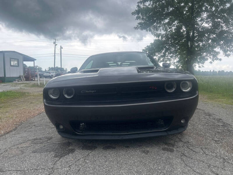 2015 Dodge Challenger SXT