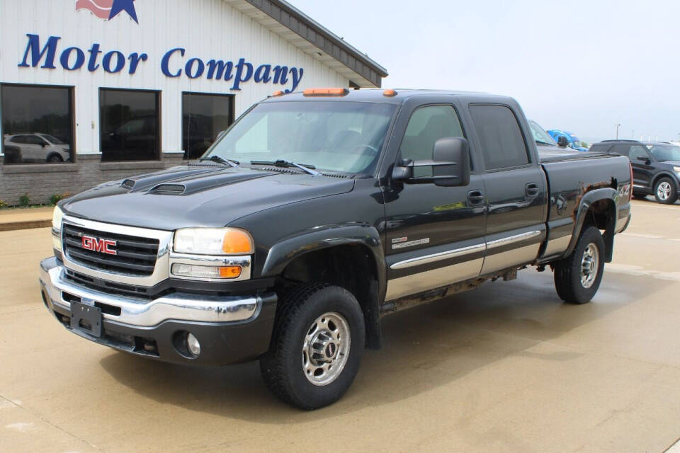 2003 GMC Sierra 2500HD for sale at Cresco Motor Company in Cresco, IA