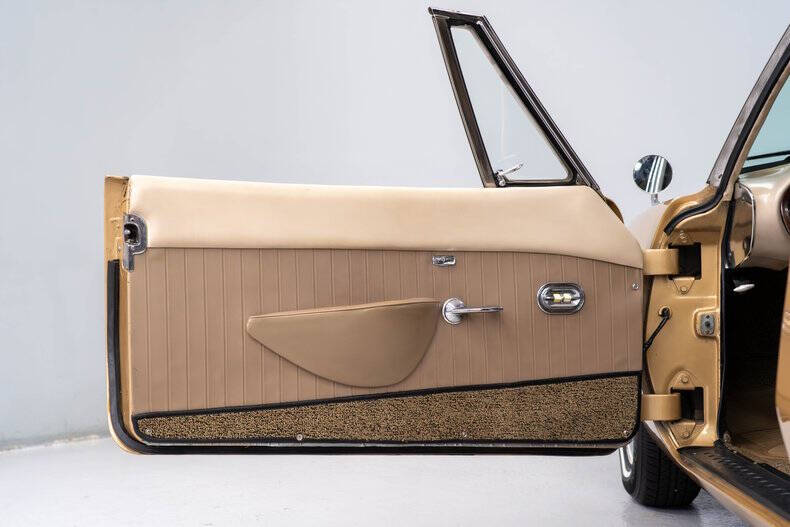 1964 Studebaker Avanti