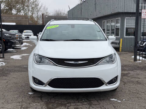 2020 Chrysler Pacifica Touring L