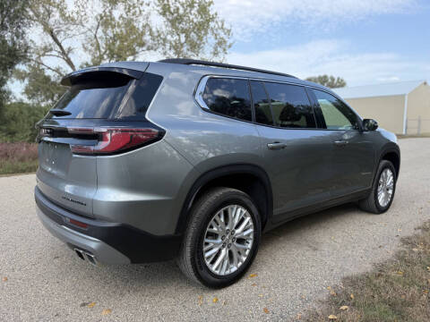 2024 GMC Acadia Elevation