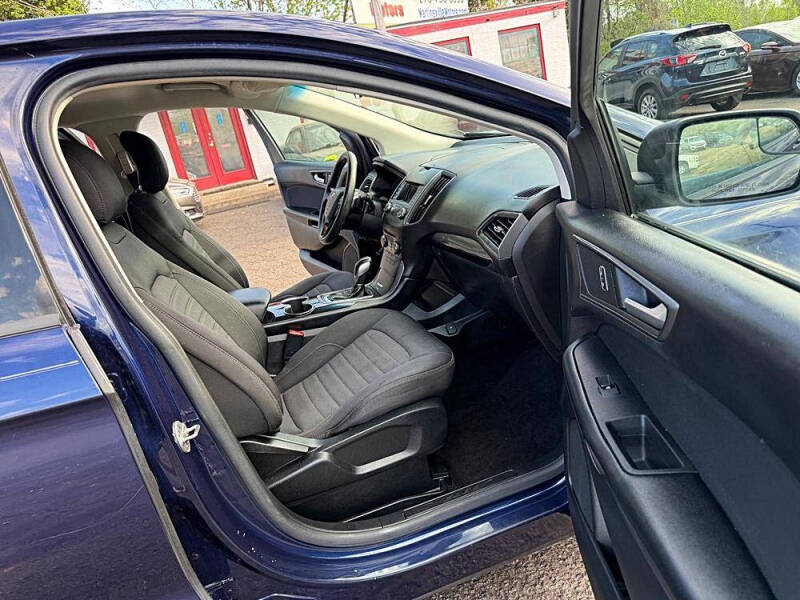 2016 Ford Edge SE
