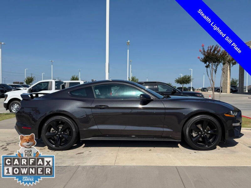 2022 Ford Mustang EcoBoost Premium