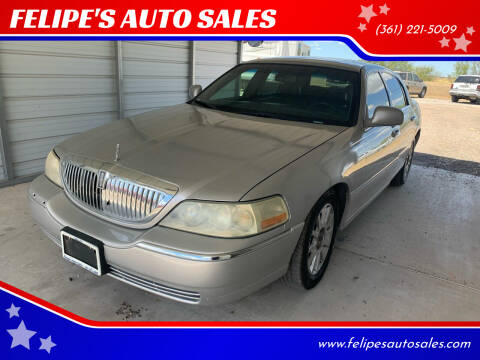 2006 Lincoln Town Car for sale at FELIPE'S AUTO SALES in Bishop TX