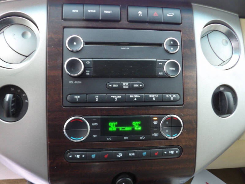 2011 Ford Expedition XLT