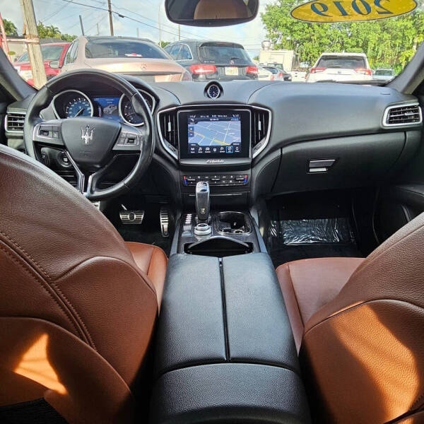 2019 Maserati Ghibli