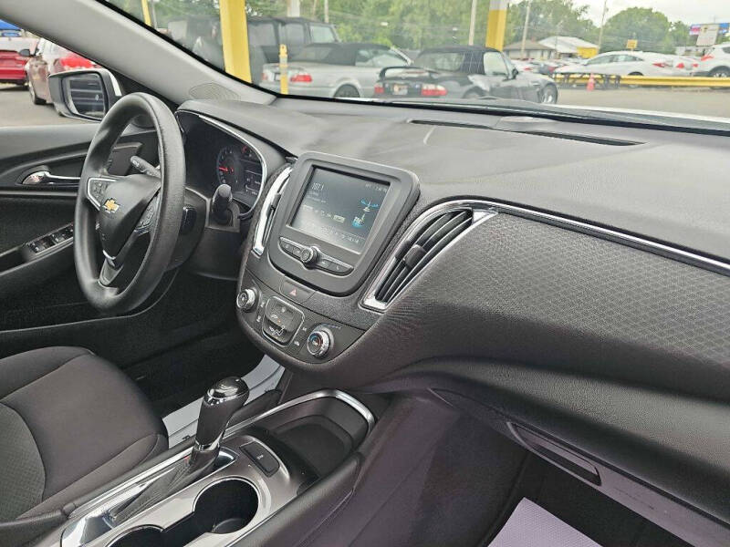 2017 Chevrolet Malibu LT