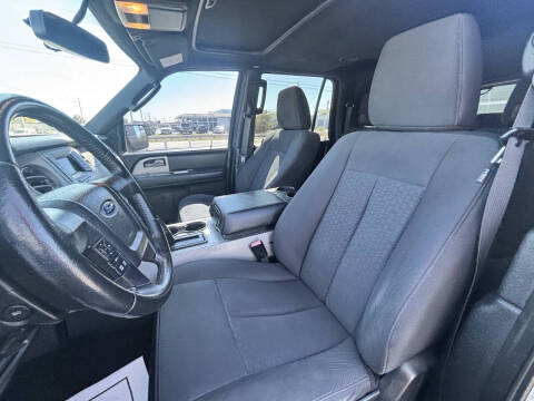 2017 Ford Expedition EL XLT