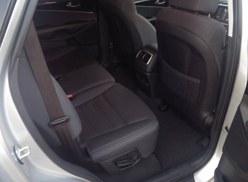 2019 Kia Sorento LX V6