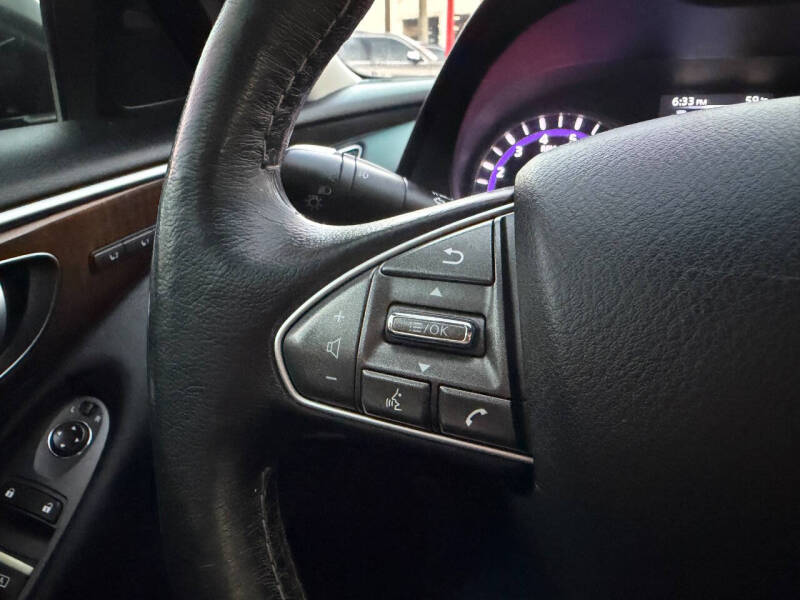 2015 Infiniti Q50 Sport