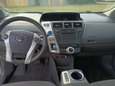 2012 Toyota Prius v Five