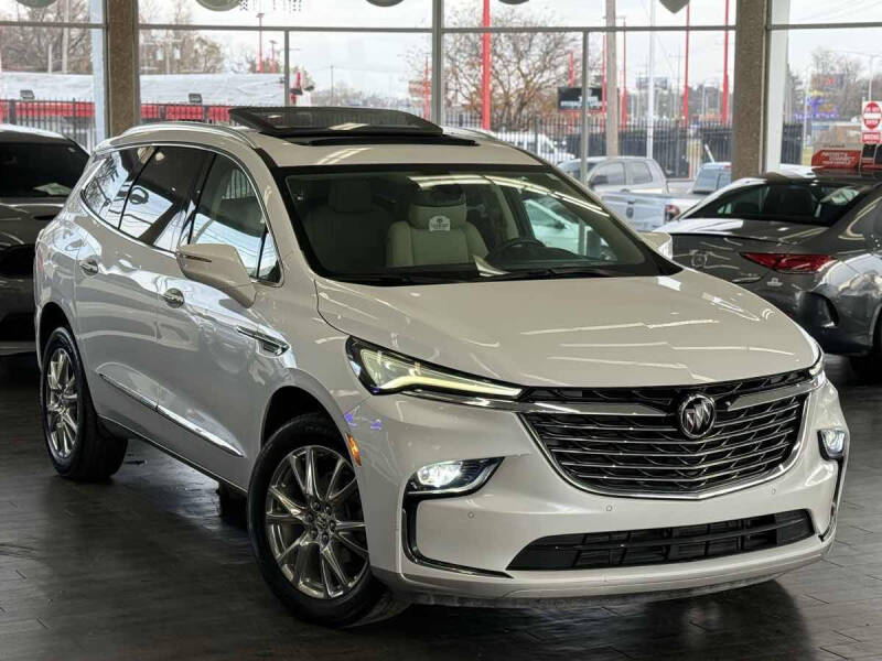 2023 Buick Enclave Essence