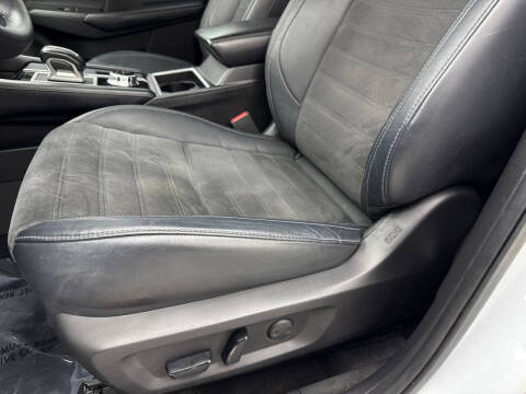 2023 Mitsubishi Outlander SE Special Edition