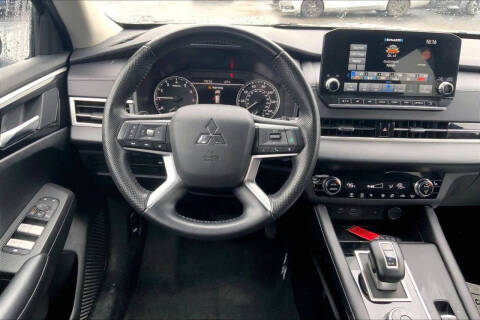 2024 Mitsubishi Outlander