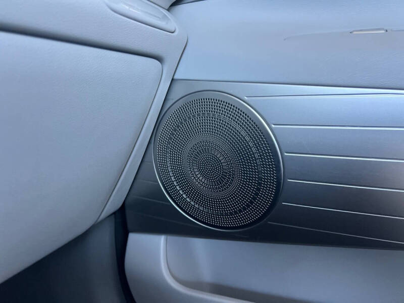 2022 Hyundai Nexo Blue