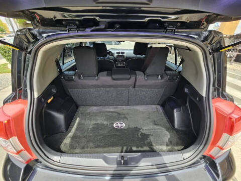 2014 Scion xD