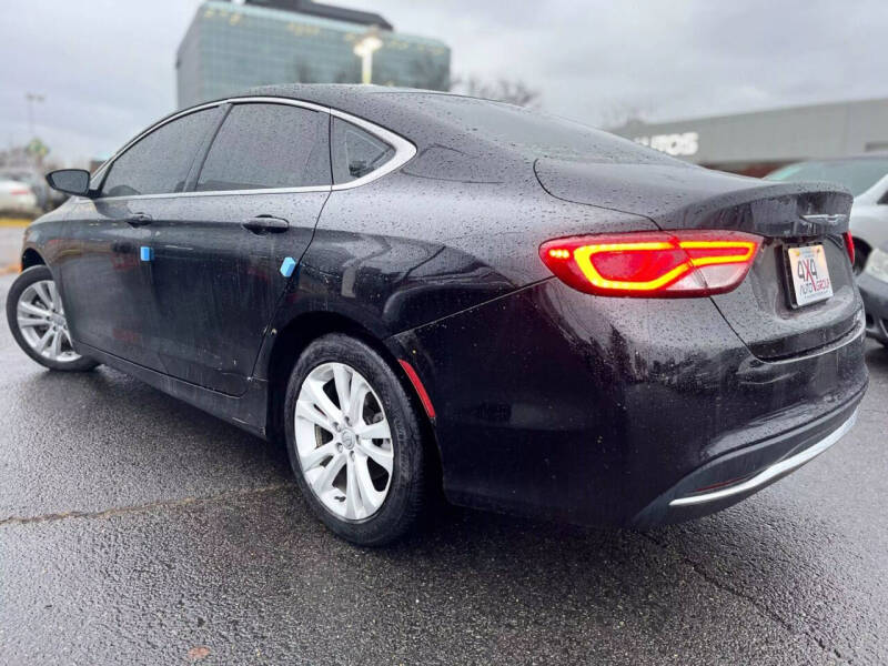 2015 Chrysler 200 Limited