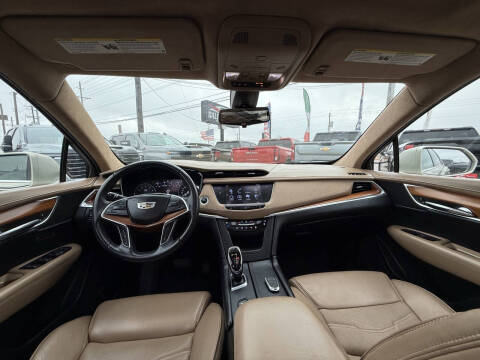 2017 Cadillac XT5 Platinum