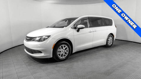 2020 Chrysler Voyager LX