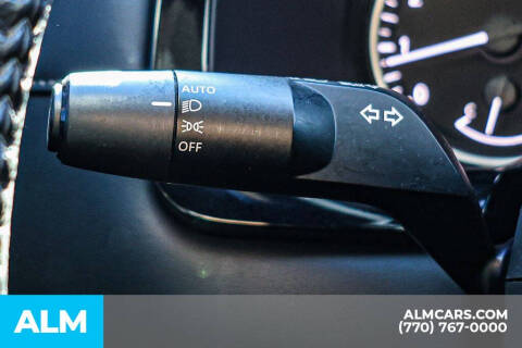 2023 Nissan Pathfinder SV