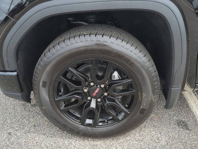 2025 GMC Sierra 1500 Elevation Standard