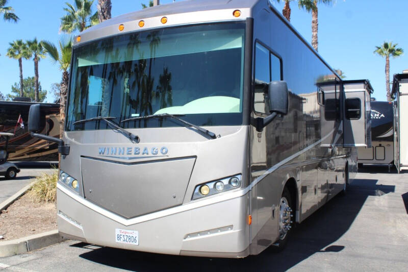 2014 Winnebago Forza 38R 340hp Cummins Diesel