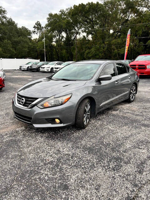 2016 Nissan Altima for sale at GRACELAND AUTO LLC in Thonotosassa, FL