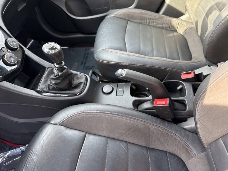 2015 Chevrolet Sonic RS Manual