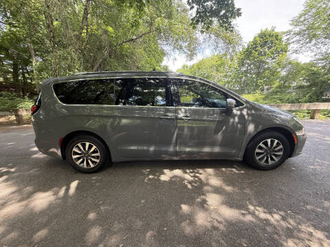 2021 Chrysler Pacifica Touring L