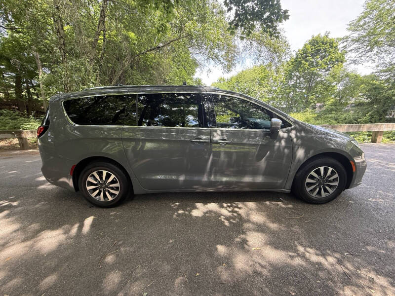 2021 Chrysler Pacifica Touring L