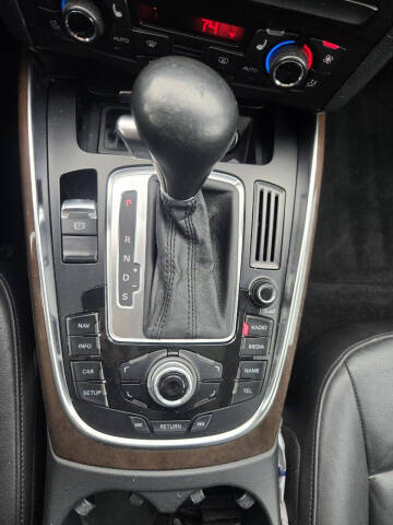 2011 Audi Q5 3.2 quattro Premium Plus