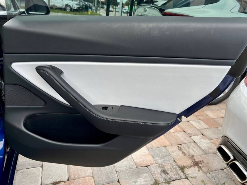 2020 Tesla Model 3 Performance