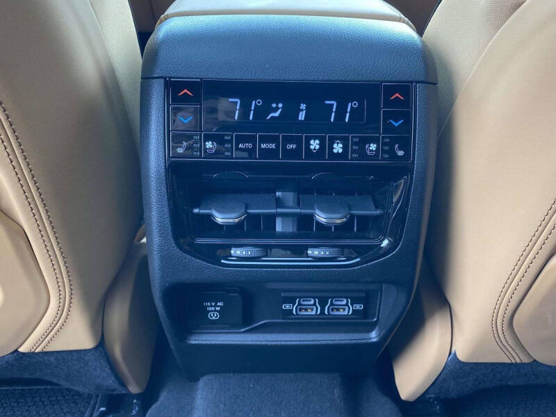 2025 Jeep Grand Cherokee L Summit