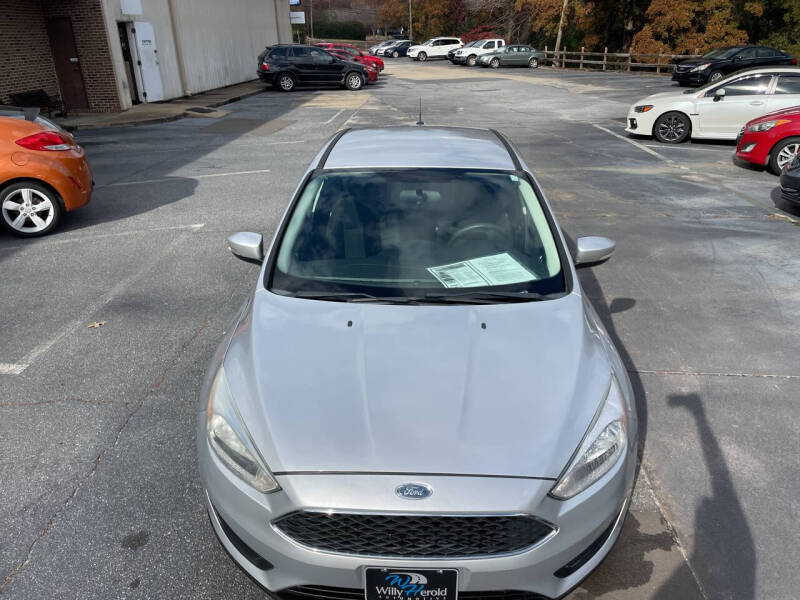 2017 Ford Focus SE photo 10