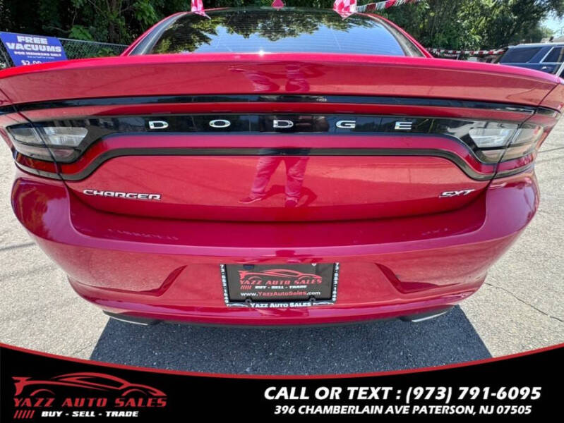 2017 Dodge Charger SXT