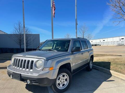2014 Jeep Patriot for sale at TWIN CITY MOTORS in Houston TX