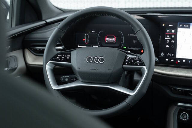 2025 Audi Q5 quattro Premium Plus TFSI