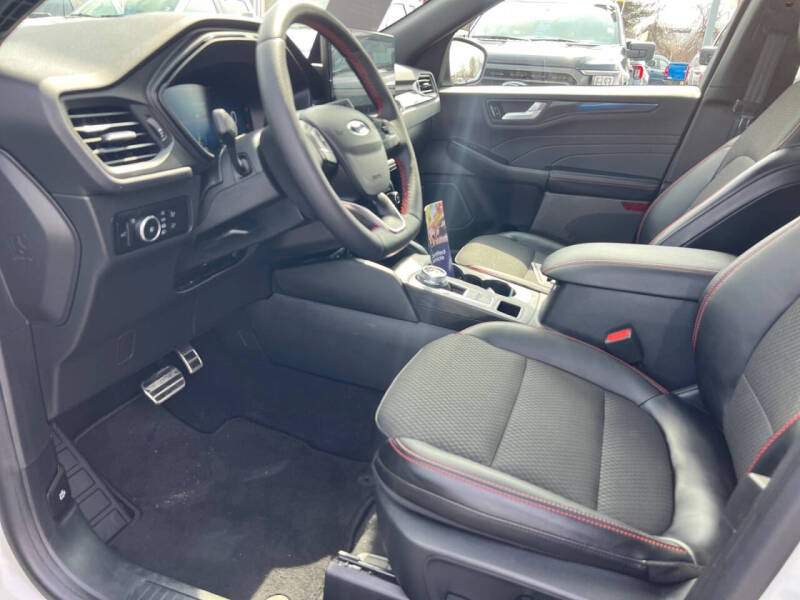 2024 Ford Escape ST-Line Select