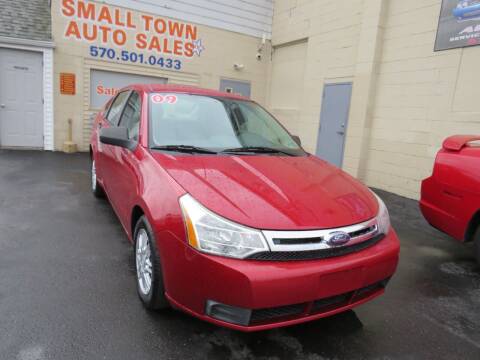 2009 Ford Focus for sale at Small Town Auto Sales in Hazleton PA